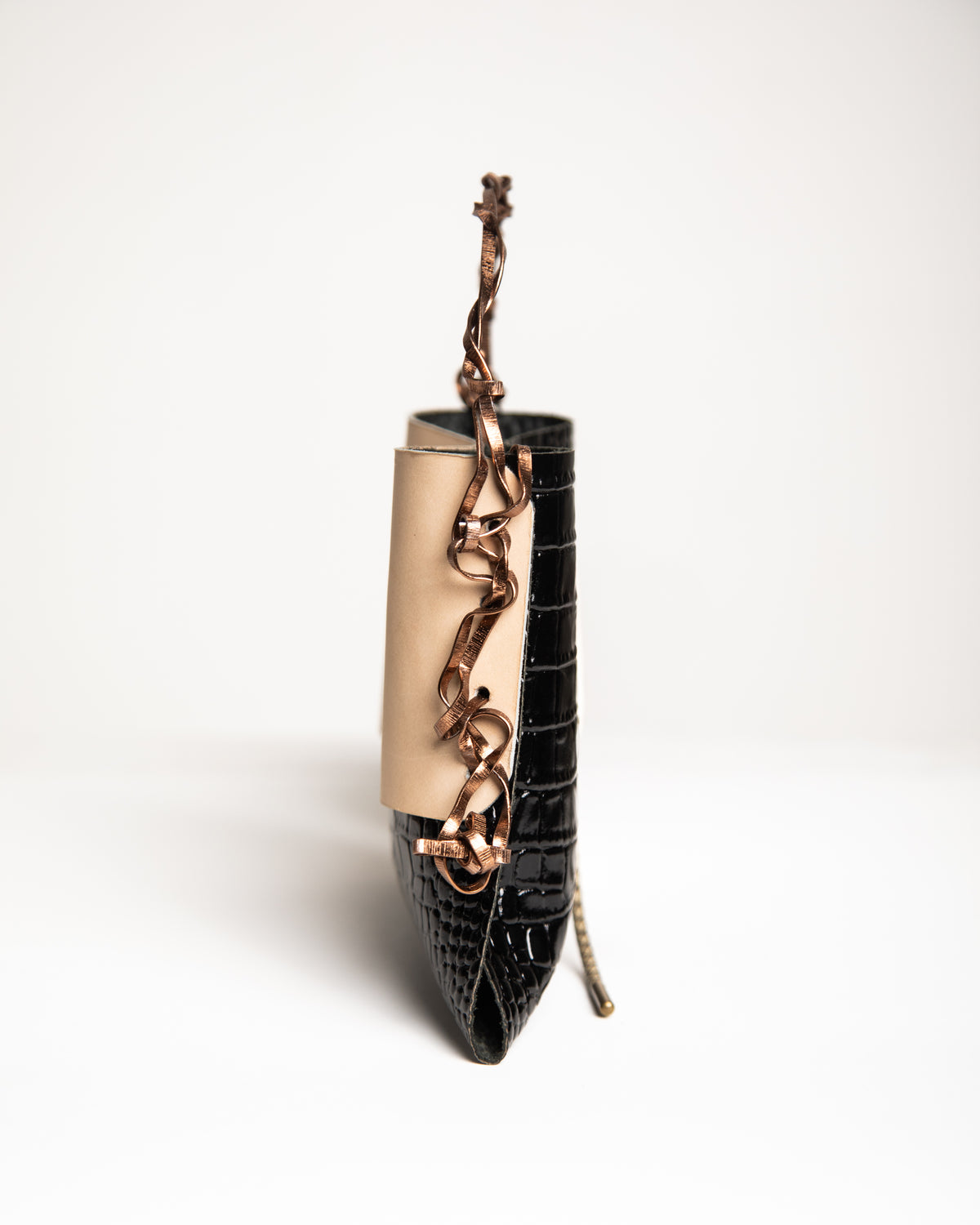 Minaudière Vendôme Torsion in “Coucou”
