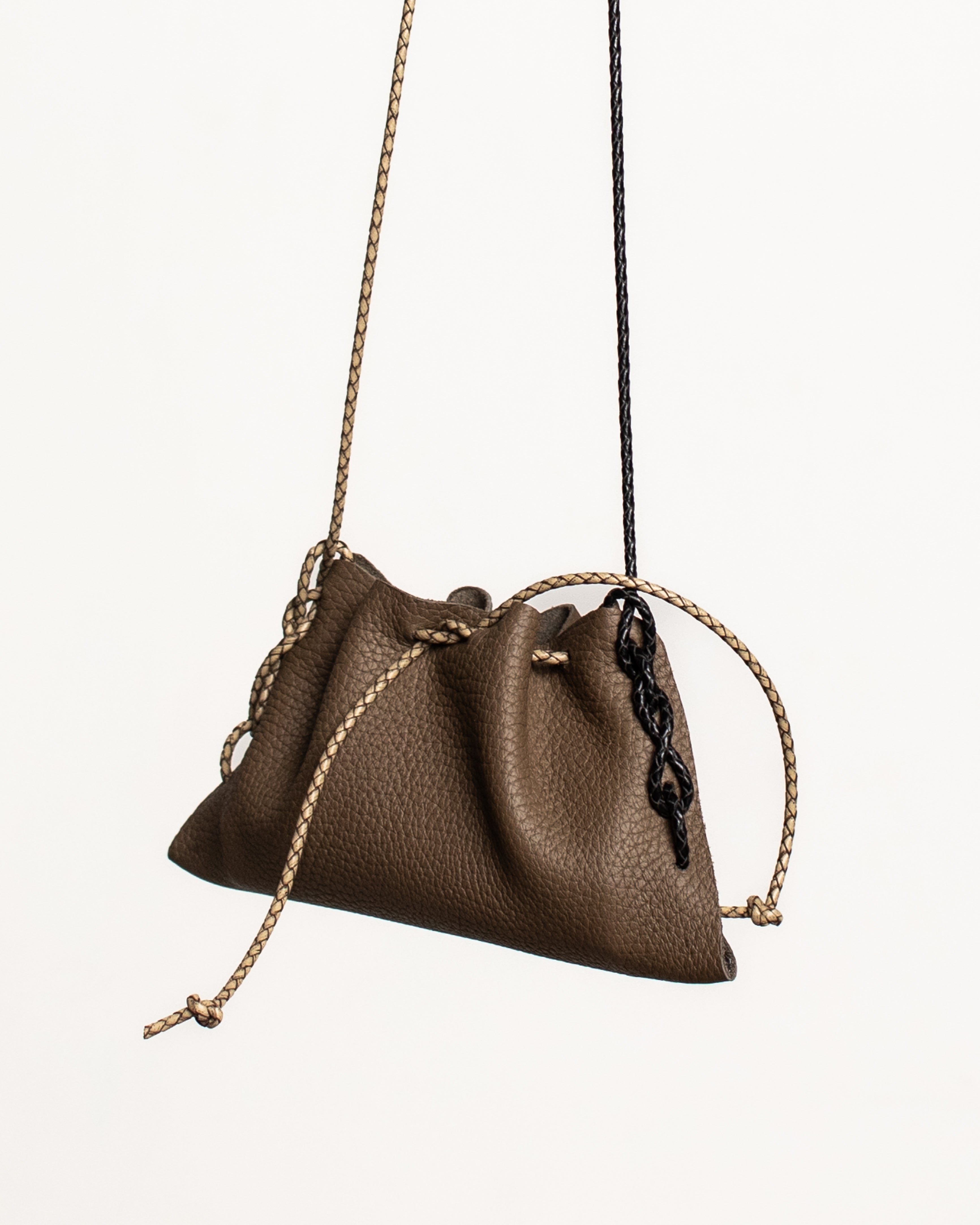 Poche Austin PM in "Oak"