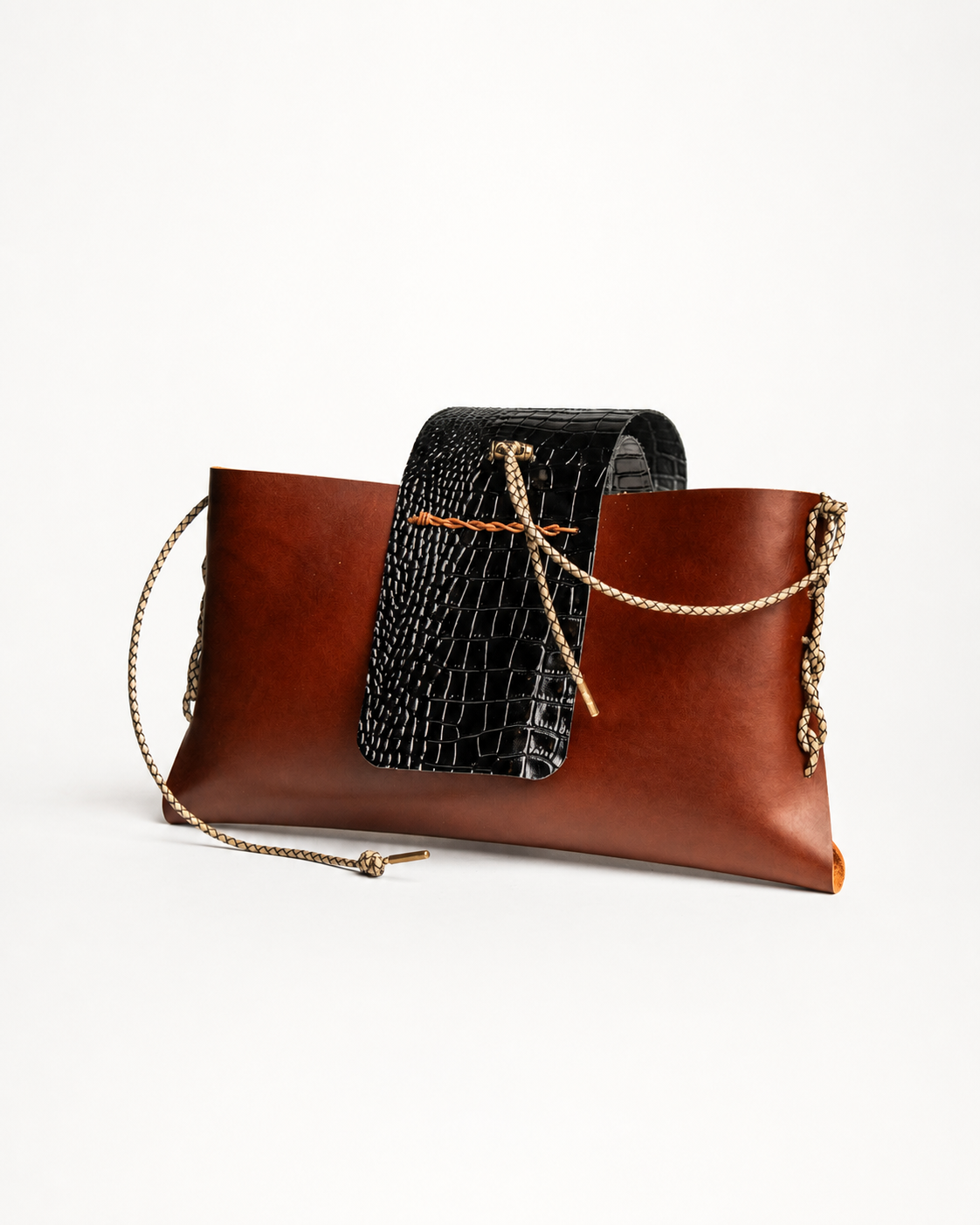 Sac Garnier in "Gare"